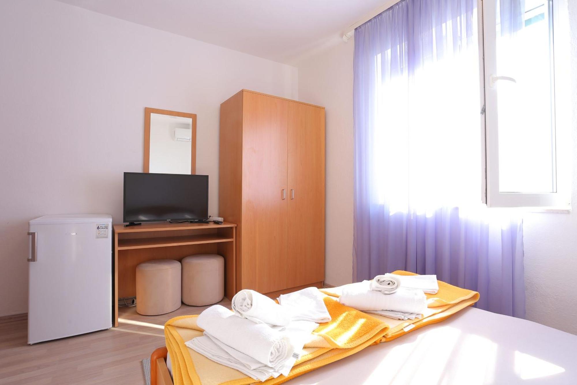 Double Room Tucepi 5263D Exterior photo